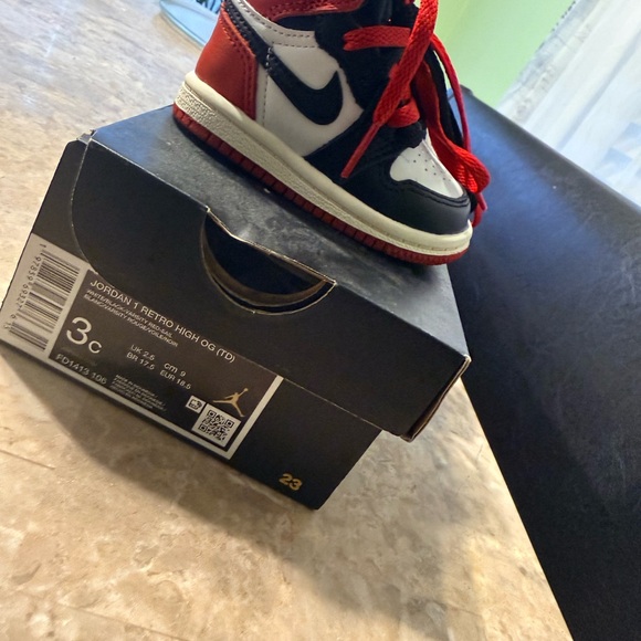 Jordan Kids Sneakers - Black Red White